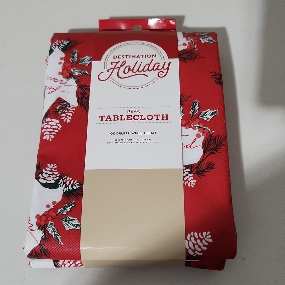 NEW Christmas table cloth 52x70 inches Fits table up to 40 x 60 Feliz Navidad